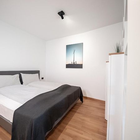 App Central Living 2 Apartment Caldaro Exterior photo