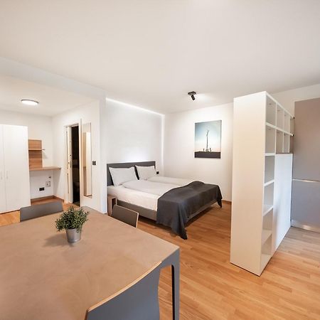 App Central Living 2 Apartment Caldaro Exterior photo